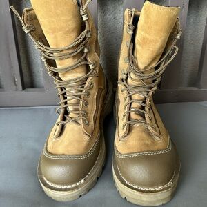 Bates  RAT  Tan and Brown Combat Boots